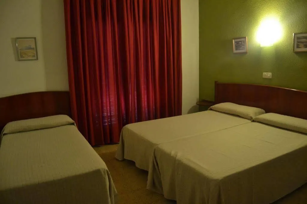 Hotel Proa Astor Lloret de Mar 0*,